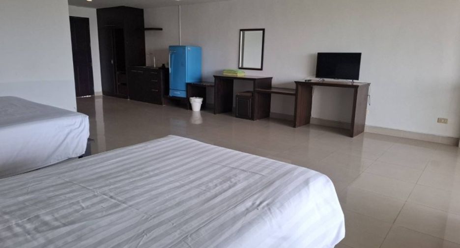 For sale studio condo in Bang Lamung, Chonburi
