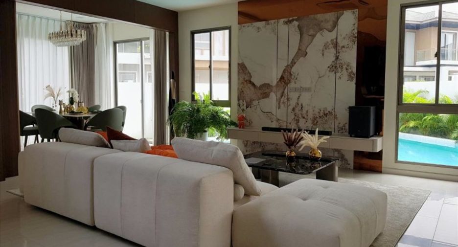 For sale 5 bedrooms house in Bang Lamung, Chonburi