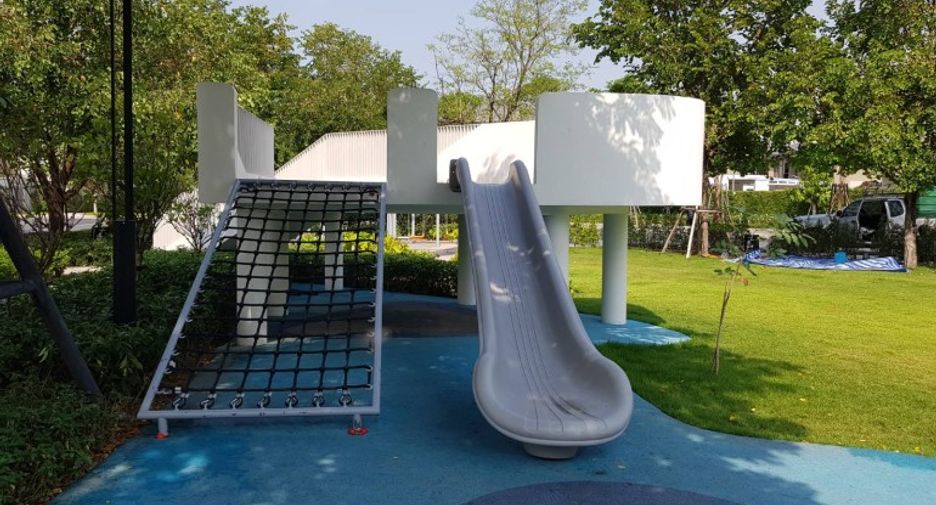 For sale 5 bedrooms house in Bang Lamung, Chonburi