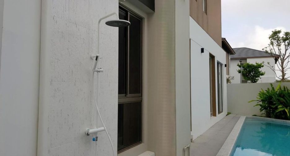 For sale 5 bedrooms house in Bang Lamung, Chonburi