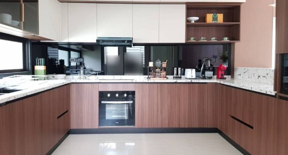 For sale 5 bedrooms house in Bang Lamung, Chonburi