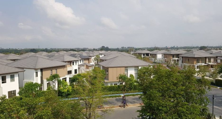 For sale 5 bedrooms house in Bang Lamung, Chonburi
