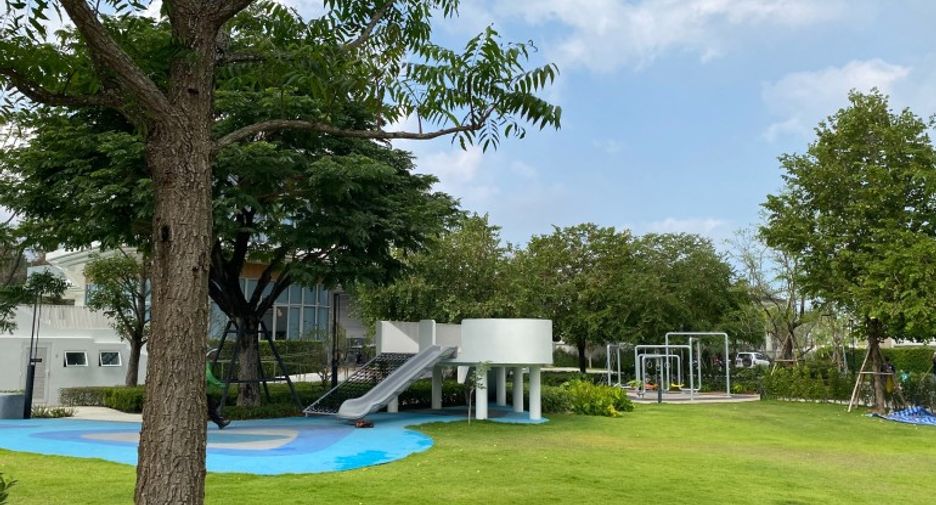 For sale 5 bedrooms house in Bang Lamung, Chonburi