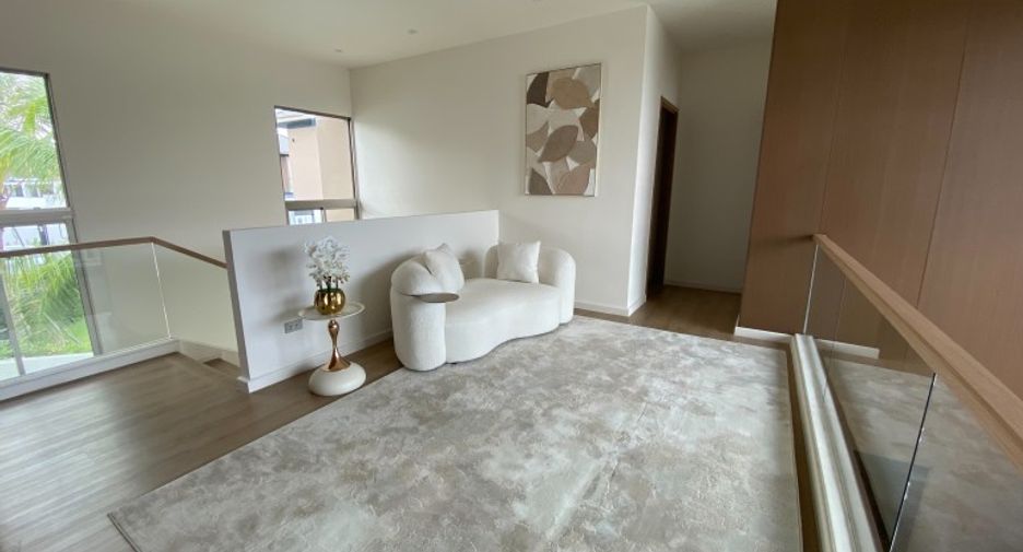 For sale 5 bedrooms house in Bang Lamung, Chonburi