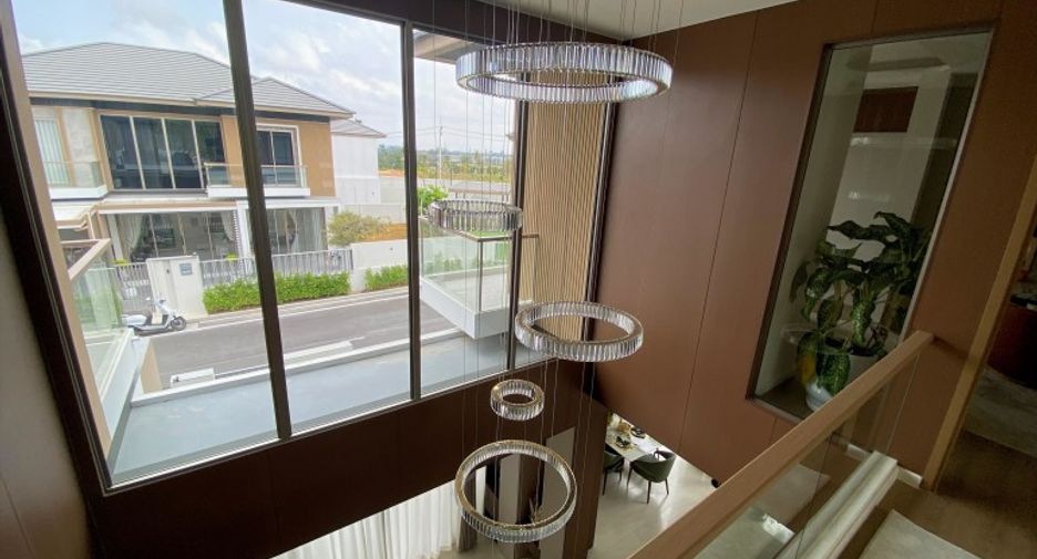 For sale 5 bedrooms house in Bang Lamung, Chonburi