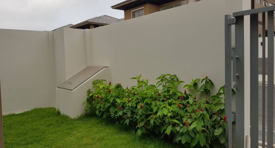 For sale 5 bedrooms house in Bang Lamung, Chonburi