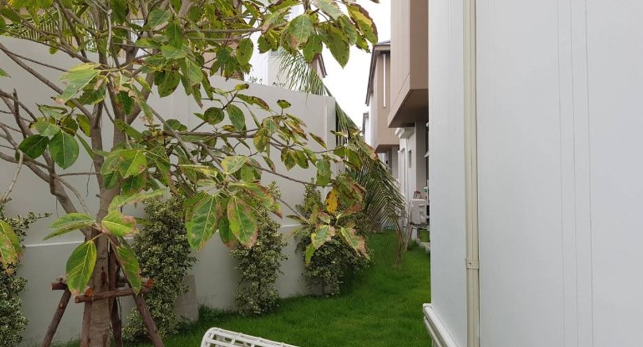 For sale 5 bedrooms house in Bang Lamung, Chonburi