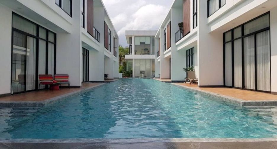 For sale 4 bedrooms house in East Pattaya, Pattaya