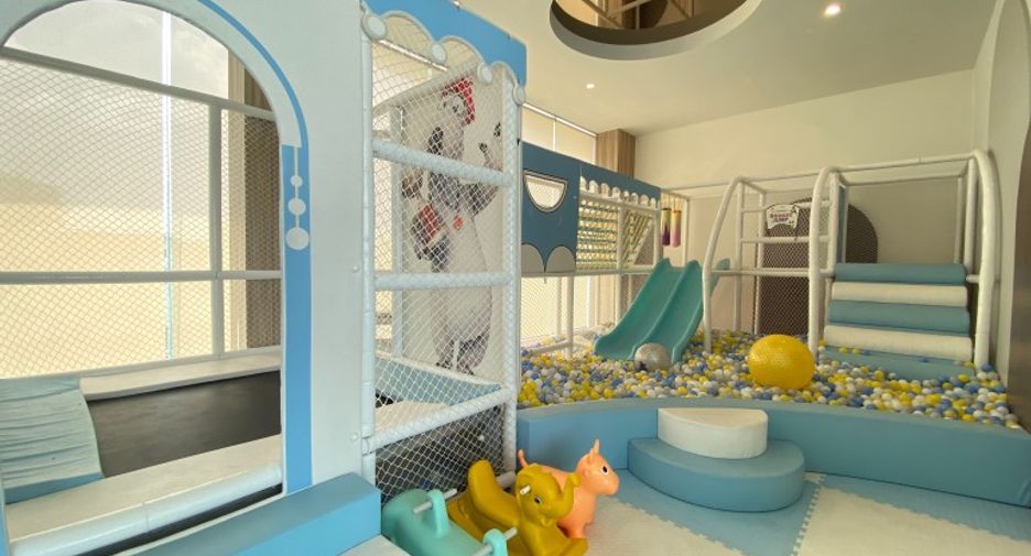 For sale 4 bedrooms house in East Pattaya, Pattaya