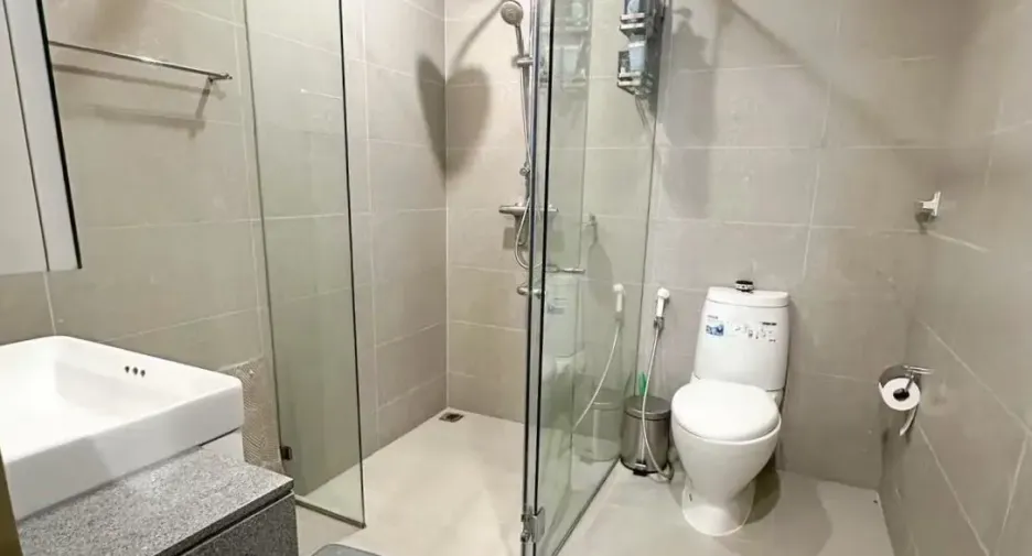 Wohnung zur Miete mit 1 Zimmer in Pathum Wan, Bangkok