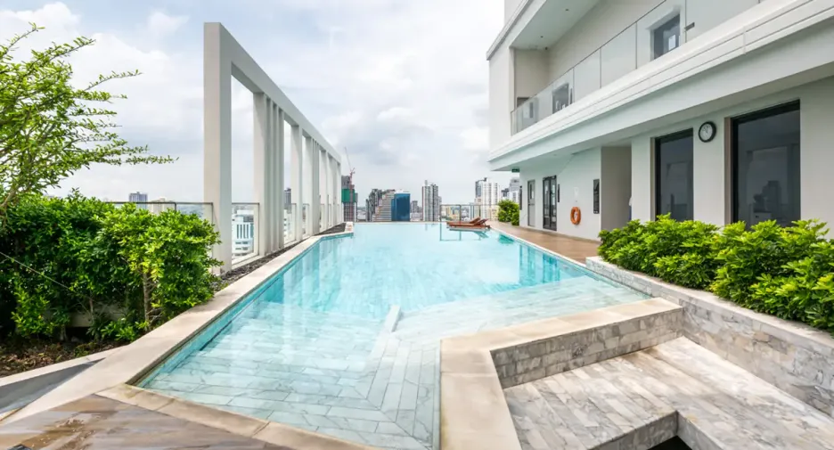 For rent and for sale 2 bedrooms condo in Watthana, Bangkok