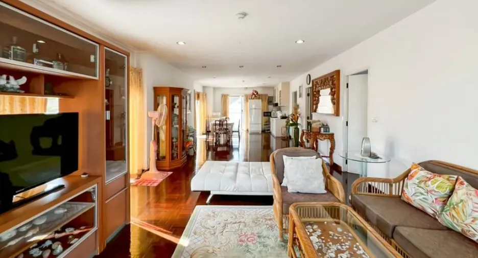 For sale 2 bedrooms condo in Cha Am, Phetchaburi