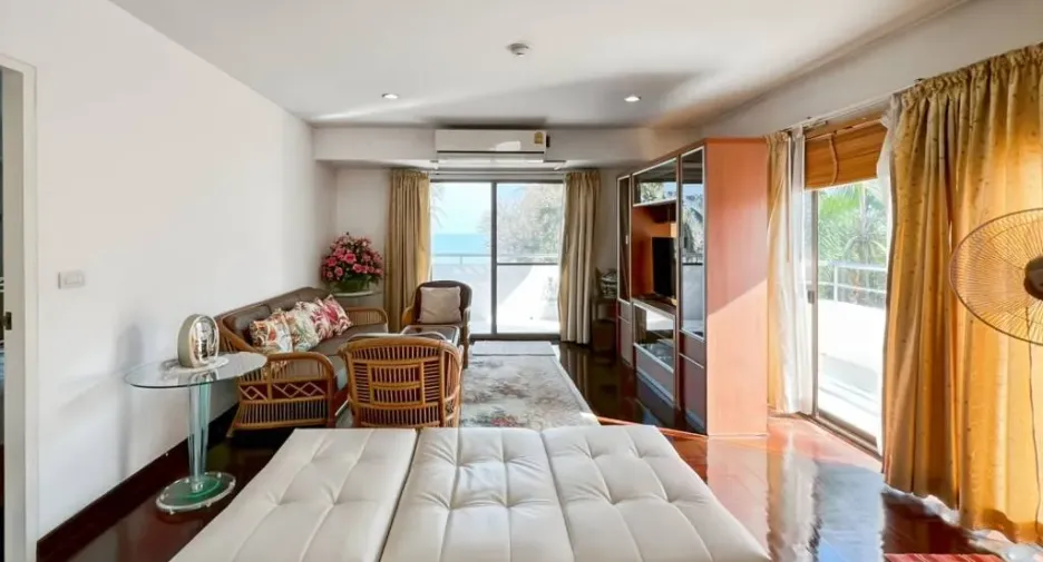 For sale 2 bedrooms condo in Cha Am, Phetchaburi