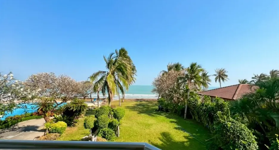 For sale 2 bedrooms condo in Cha Am, Phetchaburi
