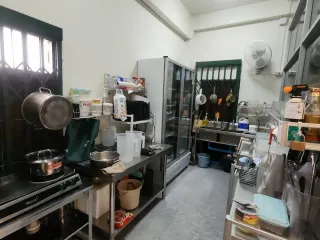 For sale 4 bedrooms retail Space in Hua Hin, Prachuap Khiri Khan