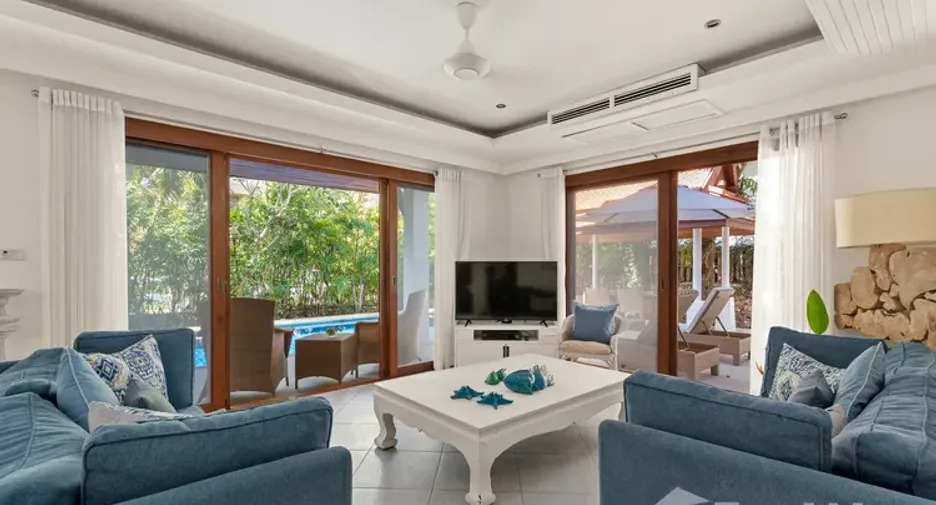 For sale 4 bedrooms villa in Ko Samui, Surat Thani