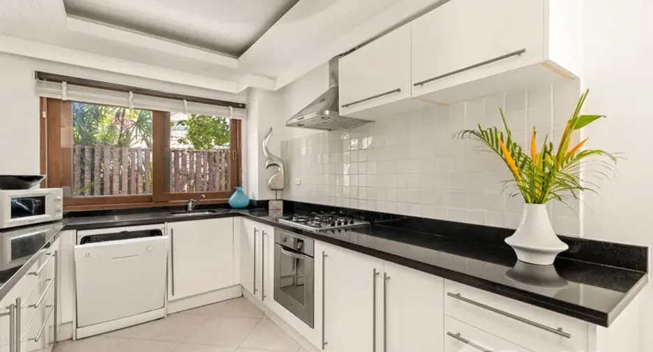 For sale 4 bedrooms villa in Ko Samui, Surat Thani