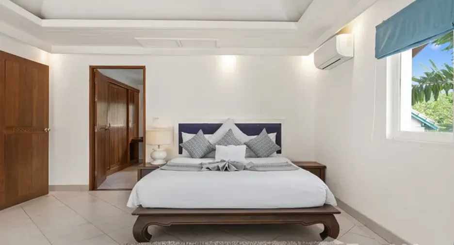 For sale 4 bedrooms villa in Ko Samui, Surat Thani