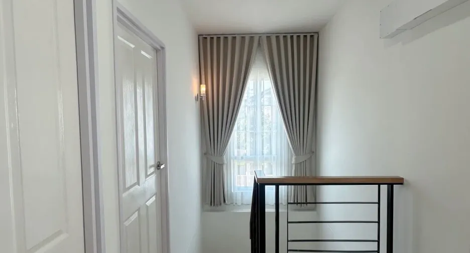 For rent 4 bedrooms house in Mueang Samut Prakan, Samut Prakan