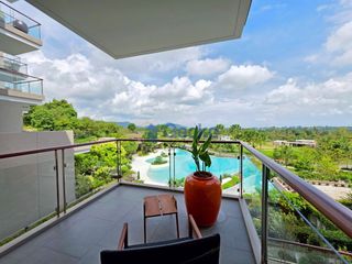 And For Sale 1 Bedroom Condominium In Bang Saray, Pattaya