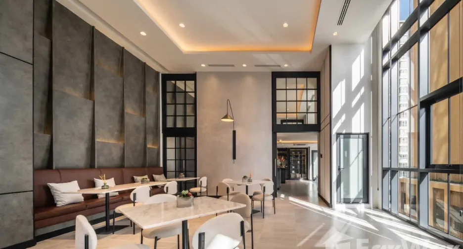 For rent 1 bed condo in Phaya Thai, Bangkok