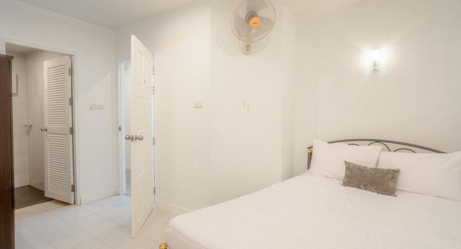 For sale 9 bedrooms hotel in Takua Pa, Phang Nga
