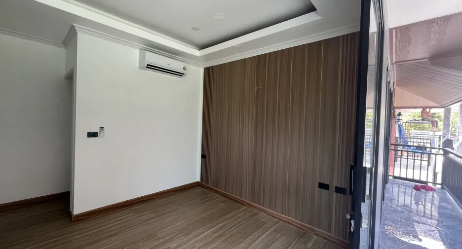 For sale 6 bedrooms villa in Thai Mueang, Phang Nga