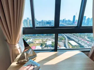 For rent スタジオ condo in Huai Khwang, Bangkok