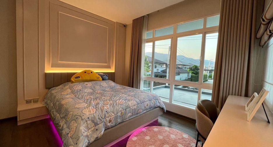 Casa en venta de 4 habitaciones en Mueang Chiang Mai, Chiang Mai