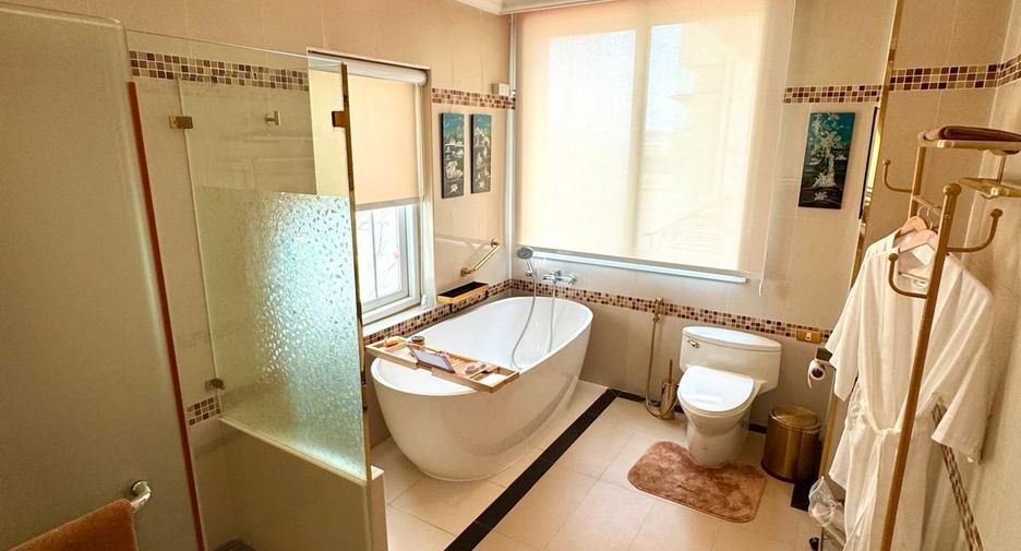 For sale and for rent 2 bedrooms condo in Bang Lamung, Chonburi