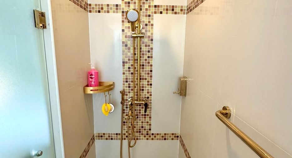 For sale and for rent 2 bedrooms condo in Bang Lamung, Chonburi