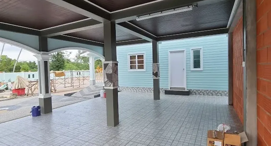 For sale 3 bedrooms house in Takua Pa, Phang Nga