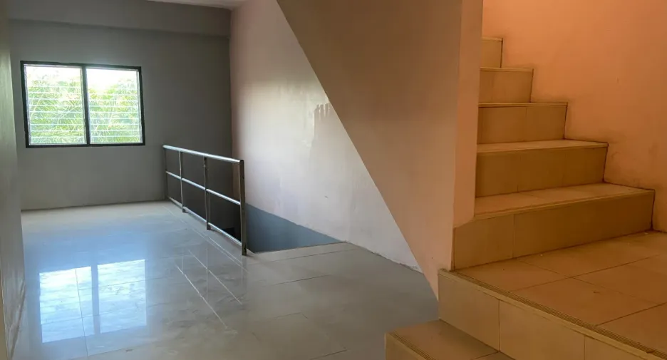 For rent studio townhouse in Takua Thung, Phang Nga