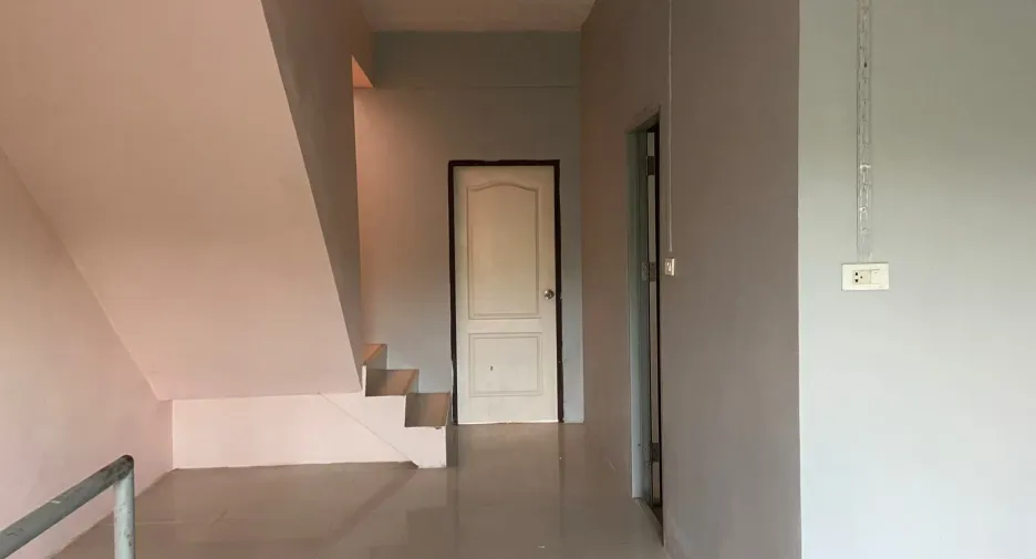For rent studio townhouse in Takua Thung, Phang Nga