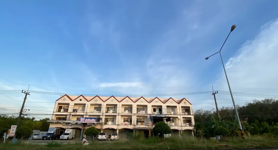 For rent studio townhouse in Takua Thung, Phang Nga