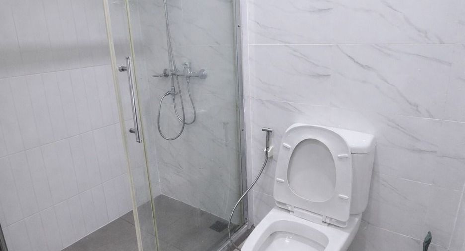 For rent 2 bedrooms condo in Phasi Charoen, Bangkok