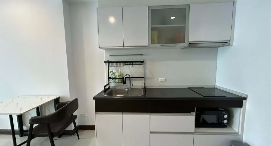 For sale 1 bed condo in Watthana, Bangkok