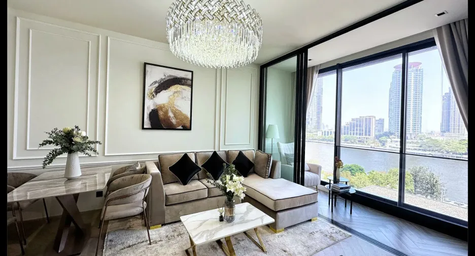 For rent 2 bedrooms condo in Khlong San, Bangkok