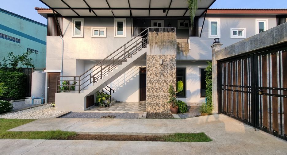 For sale 5 bedrooms house in Thai Mueang, Phang Nga