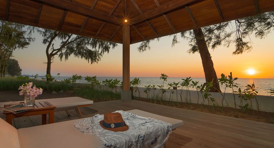 For sale 5 bedrooms villa in Takua Thung, Phang Nga