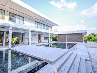For sale 3 bedrooms retail Space in Bang Lamung, Chonburi