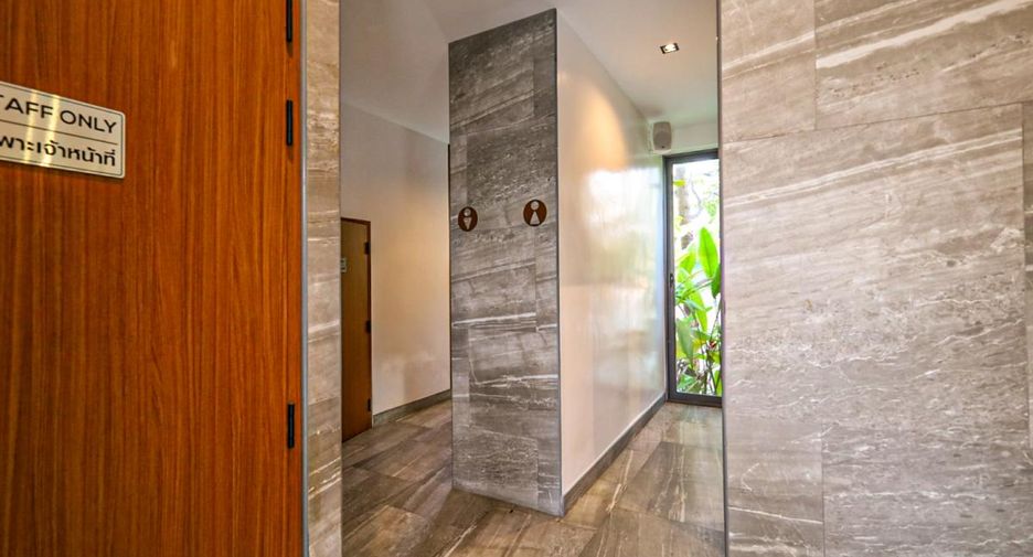 Local comercial en venta de 3 habitaciones en Bang Lamung, Chonburi
