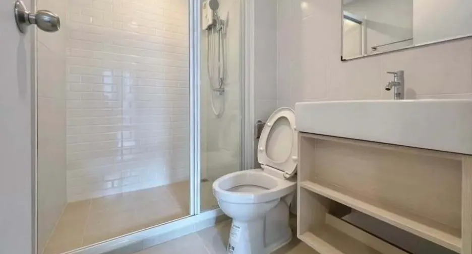 For rent studio condo in Wang Thonglang, Bangkok