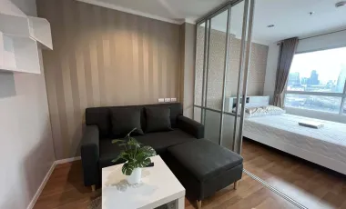 Wohnung zur Miete mit 1 Zimmer in Huai Khwang, Bangkok