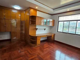出租 7 卧室 独立屋 在 Wang Thong Lang, 曼谷