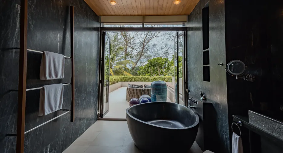 For sale 5 bedrooms villa in Takua Thung, Phang Nga