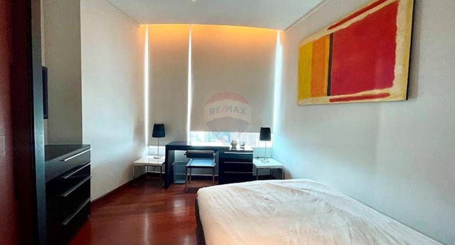 For rent 2 bedrooms condo in Sathon, Bangkok