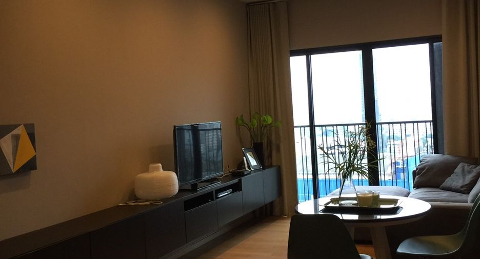 For rent 1 bed condo in Khlong Toei, Bangkok