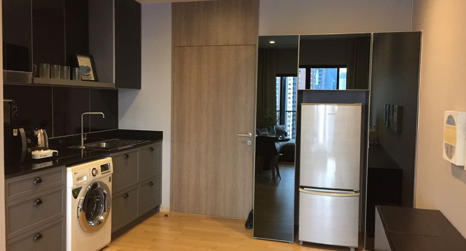 For rent 1 bed condo in Khlong Toei, Bangkok