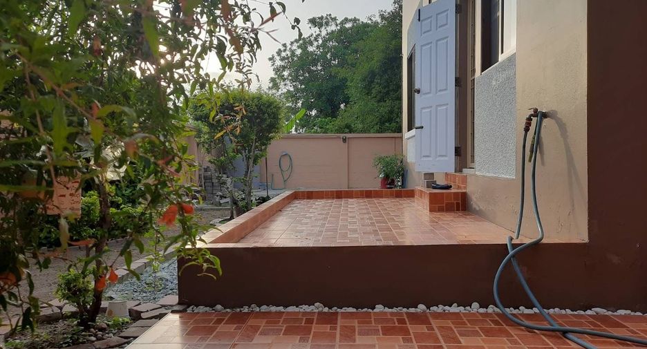 For sale 3 bedrooms house in Si Racha, Chonburi